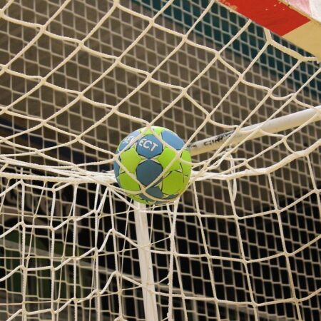 Der Ball beim Handball